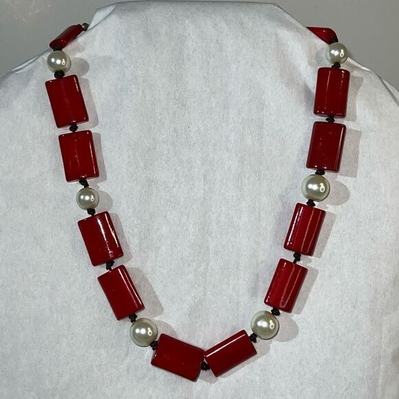 Vintage Knotted Pearl Bead Necklace Women’s Red And White Retrocore Bohemian - Picture 1 of 8